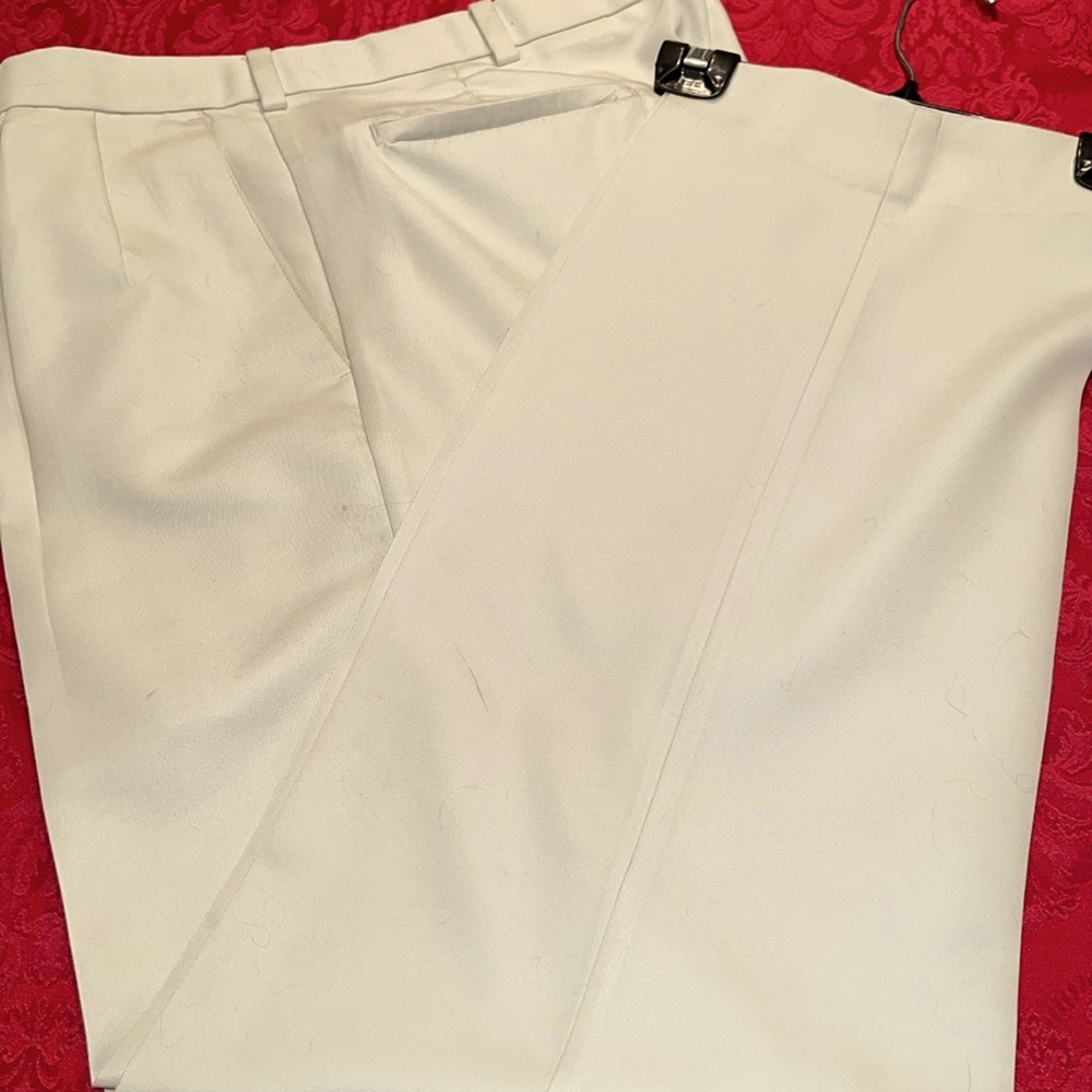 Dockers Light Gray 2 Pleat Mens Slacks